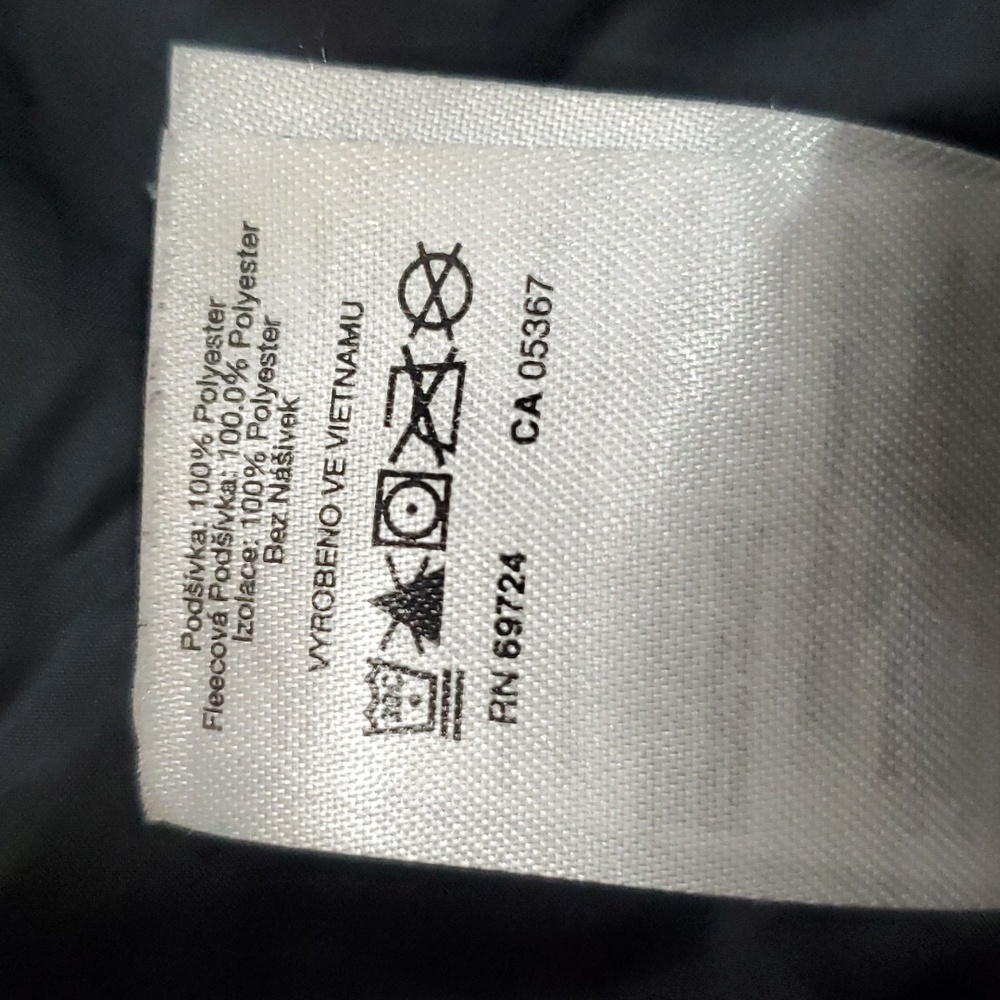COLUMBIA  SPORTSWEAR COMPANY - Picture 16 of 16